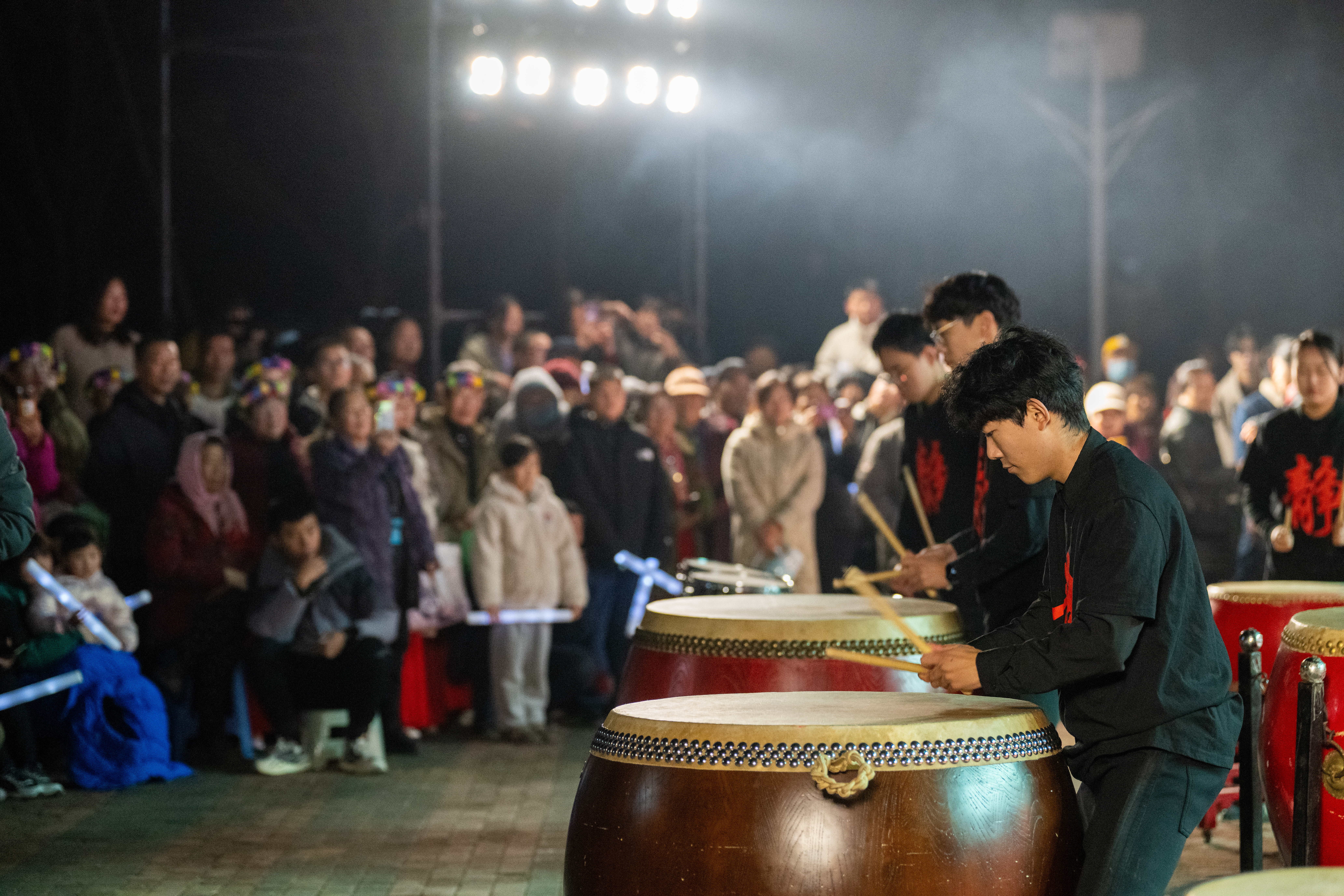 天津師范大學赴薊州區(qū)別山鎮(zhèn)舉辦鄉(xiāng)村聯(lián)歡晚會